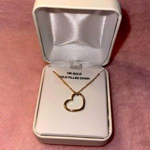 10k GOLD HEART NECKLACE